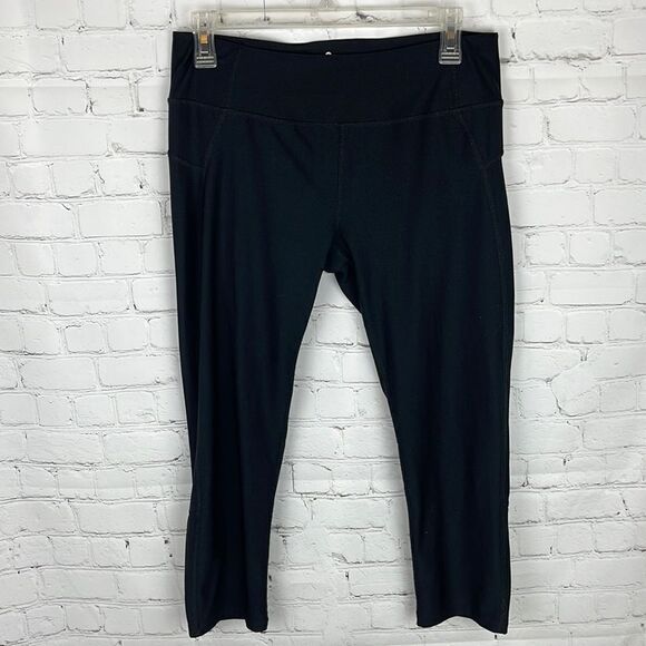 Apana Black Cropped Leggings with Cross Design Cuff Size Medium - Picture 1 of 7
